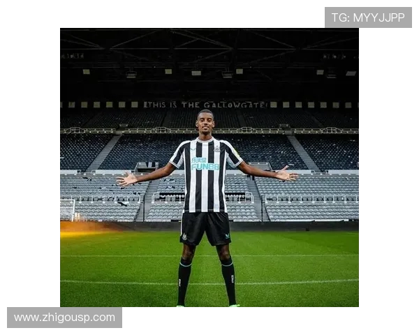 波罗:英超激烈节奏提升国家队战术适应能力 可胜任边锋及中锋角色 波罗:英超激烈节奏提升国家队战术适应能力 可胜任边锋及中锋角色